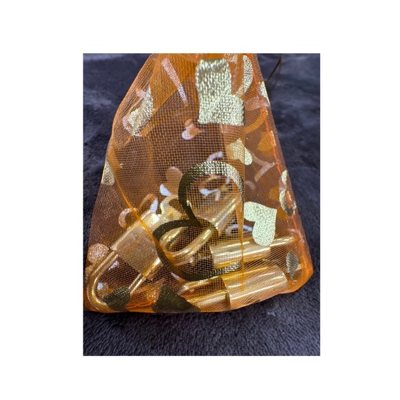 Louis Vuitton Shiny Gold Lock and numbered Key set. - Picture 5 of 5